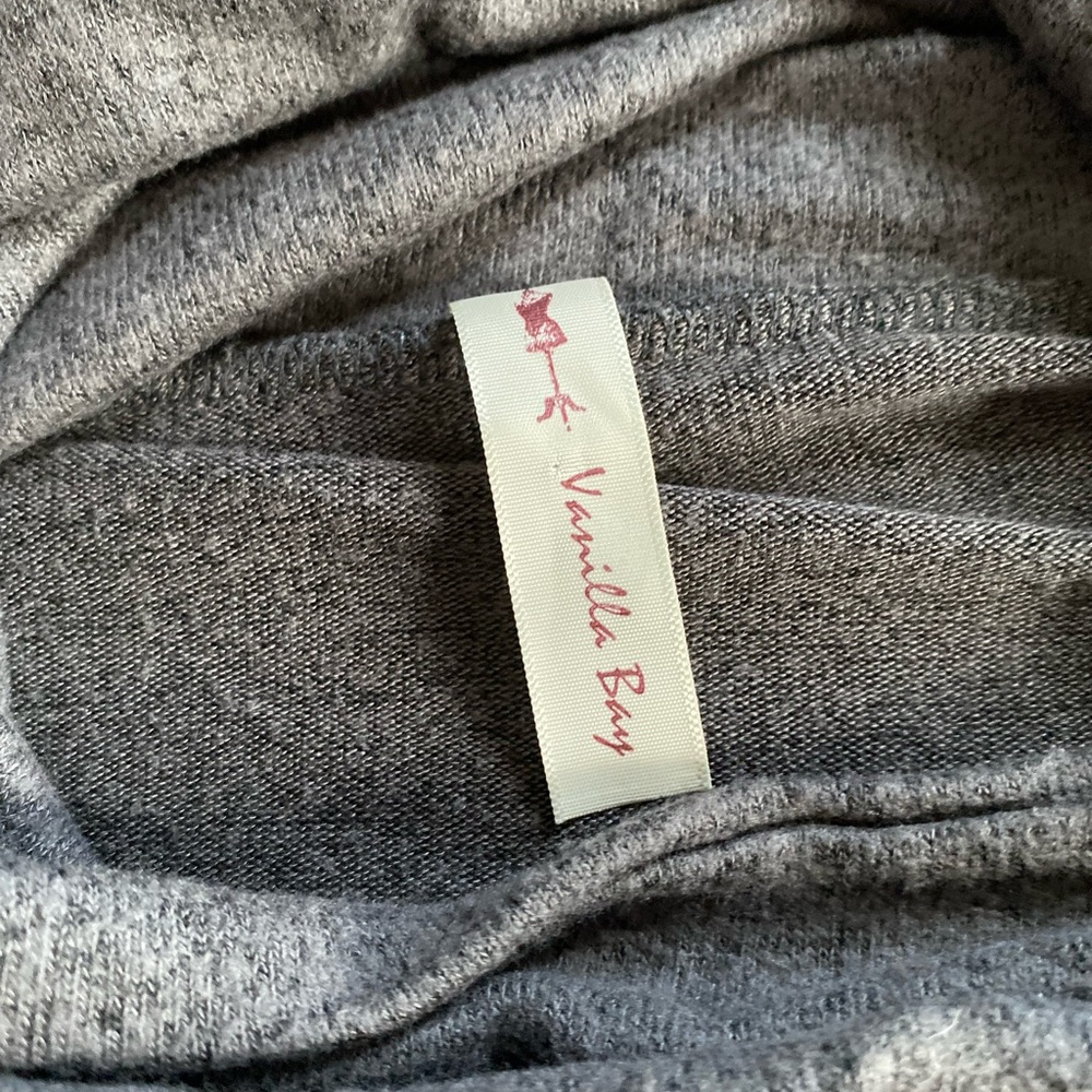Vanilla Bay women’s extra large gray sweater - Picture 6 of 6